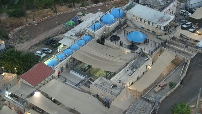 צילום: חרדים 10 כלכלה מהיום ועד להודעה חדשה: אתר ציון הרשב”י נסגר, השער רותך • צפו