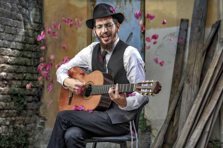 אבינו מלכנו: הסינגל החדש של בני פרידמן לקראת ימים הנוראים ...